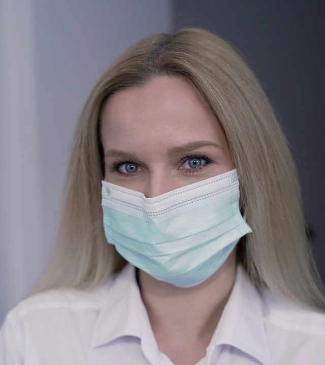 face-mask-5803125_1920